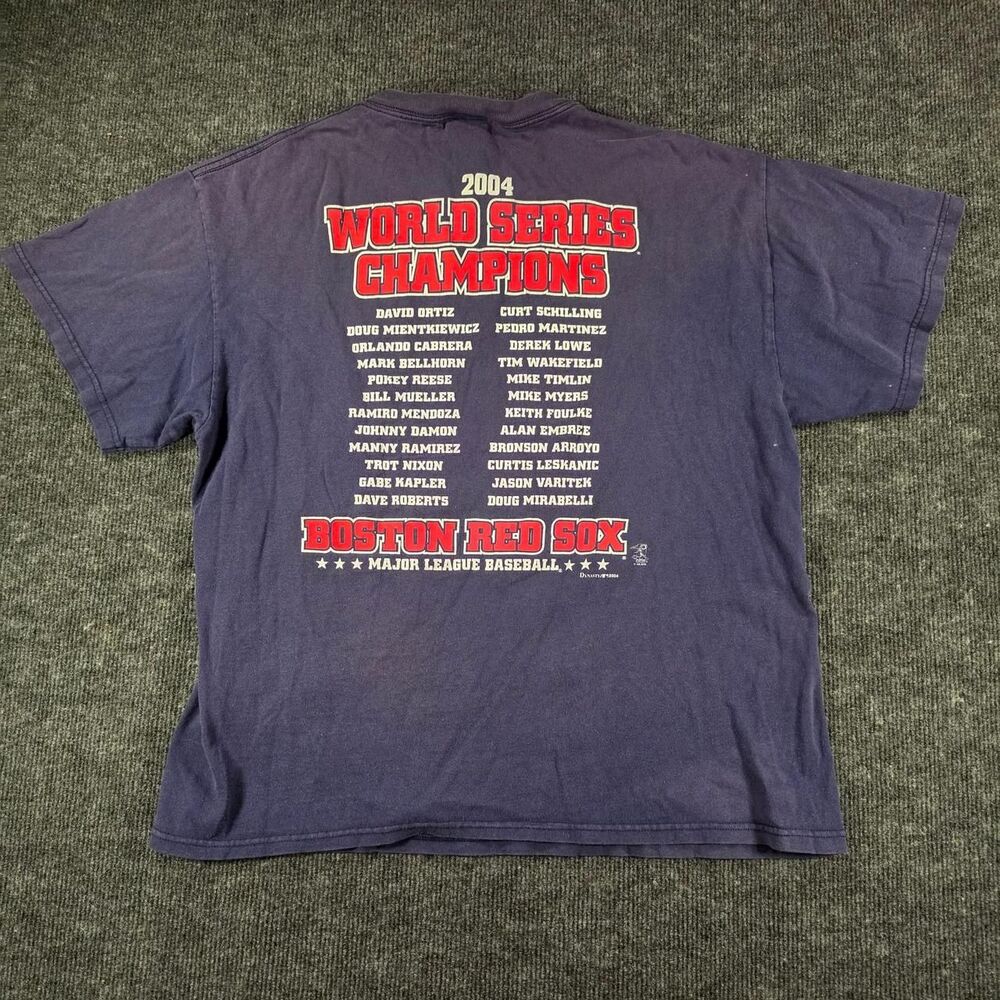 Dynasty Men's Red and Navy T-shirt - Picture 7 of 8